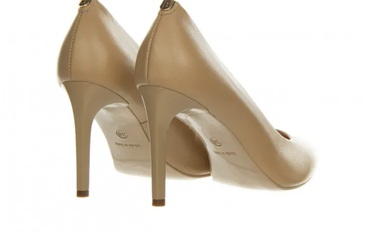 czenka_bayla__beowy__skra_3.webp Czółenka -056 9111-2139 Beżowy 056548, Skóra naturalna | Bayla Hot