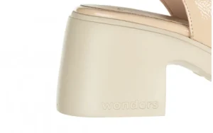 Sandały E-7111 Palo 138032, Beżowy, Skóra lakierowana | Wonders Online